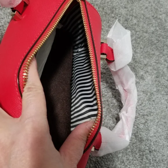 Kate Spade New York Cameron Street(Small) Lane Bag in Rooaterred - Picture 7 of 8